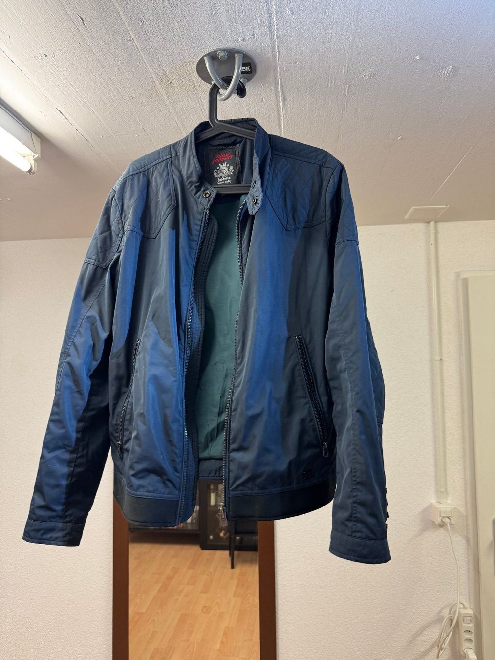 Diesel Giacche: MEN - Originale Diesel Übergangsjacke, gr. XL – Usato da Ostermundigen venduto da Vangiolillo 1