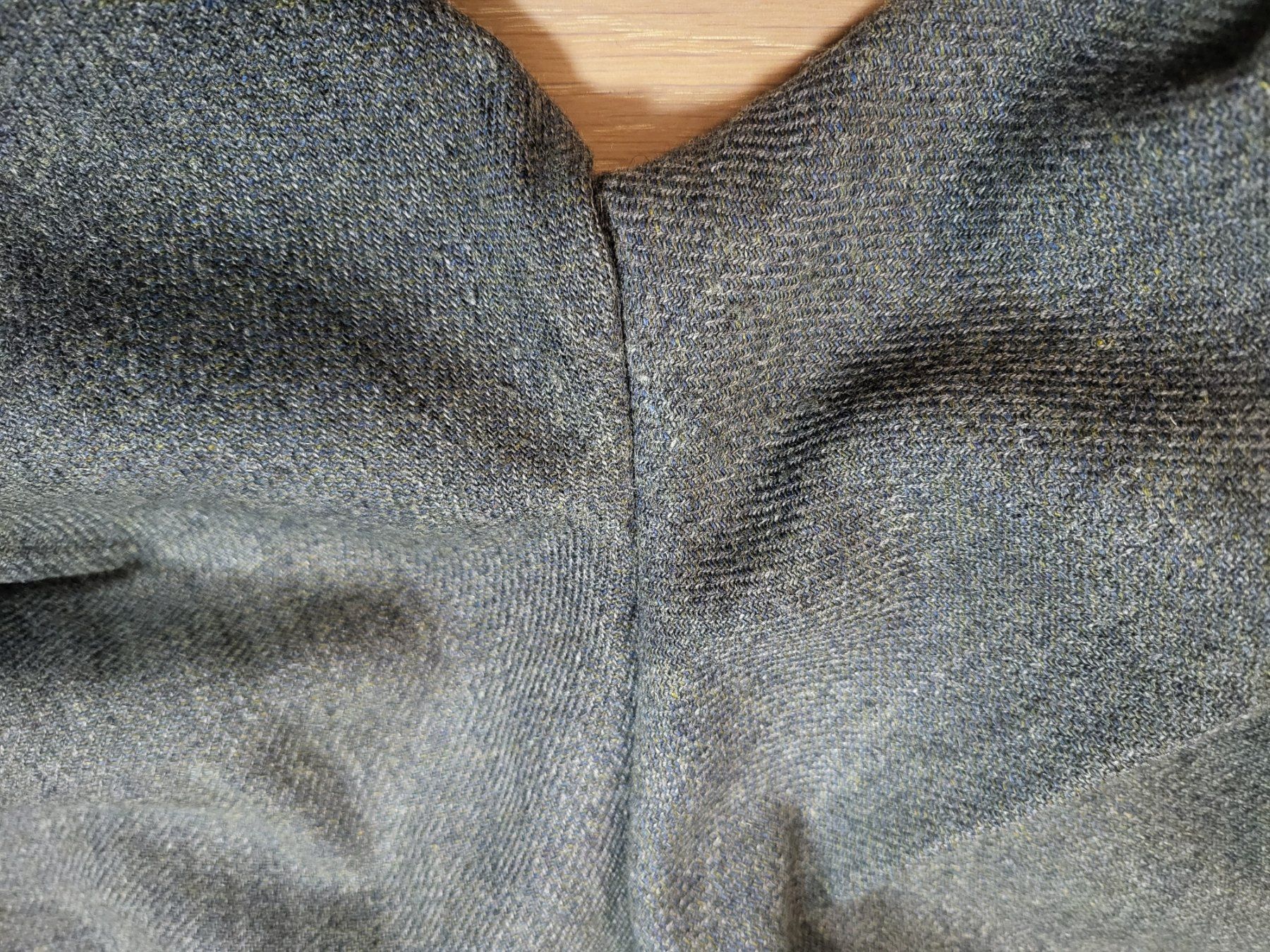 Hosen: Graue Woll-Hose ca Gr 44 – Gebraucht aus Horgen von 2CH70 3
