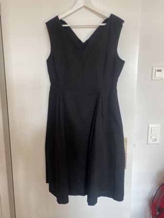 Mint&Berry Kleid Schwarz Gr. 42