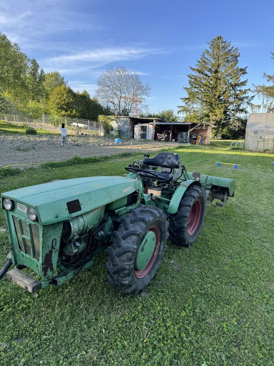 Holder Trattori: Tracteur Holder – Usato da St-Aubin FR venduto da paj_5vn2