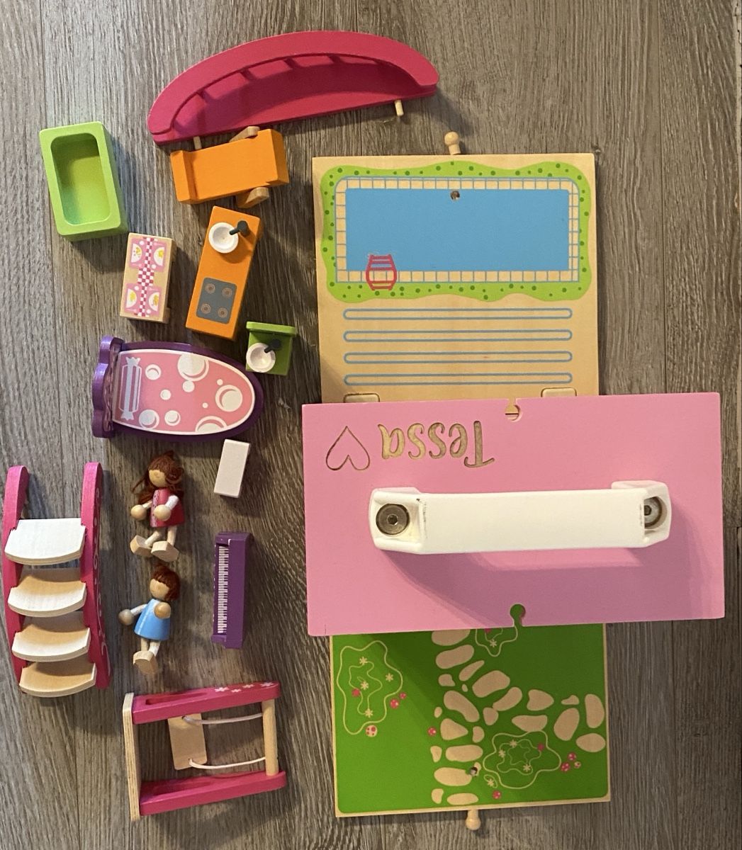 Giocattoli: Boxset Dollshouse INT4FILIA – Usato da Jegenstorf venduto da Bahnhofshallenkiosk 4