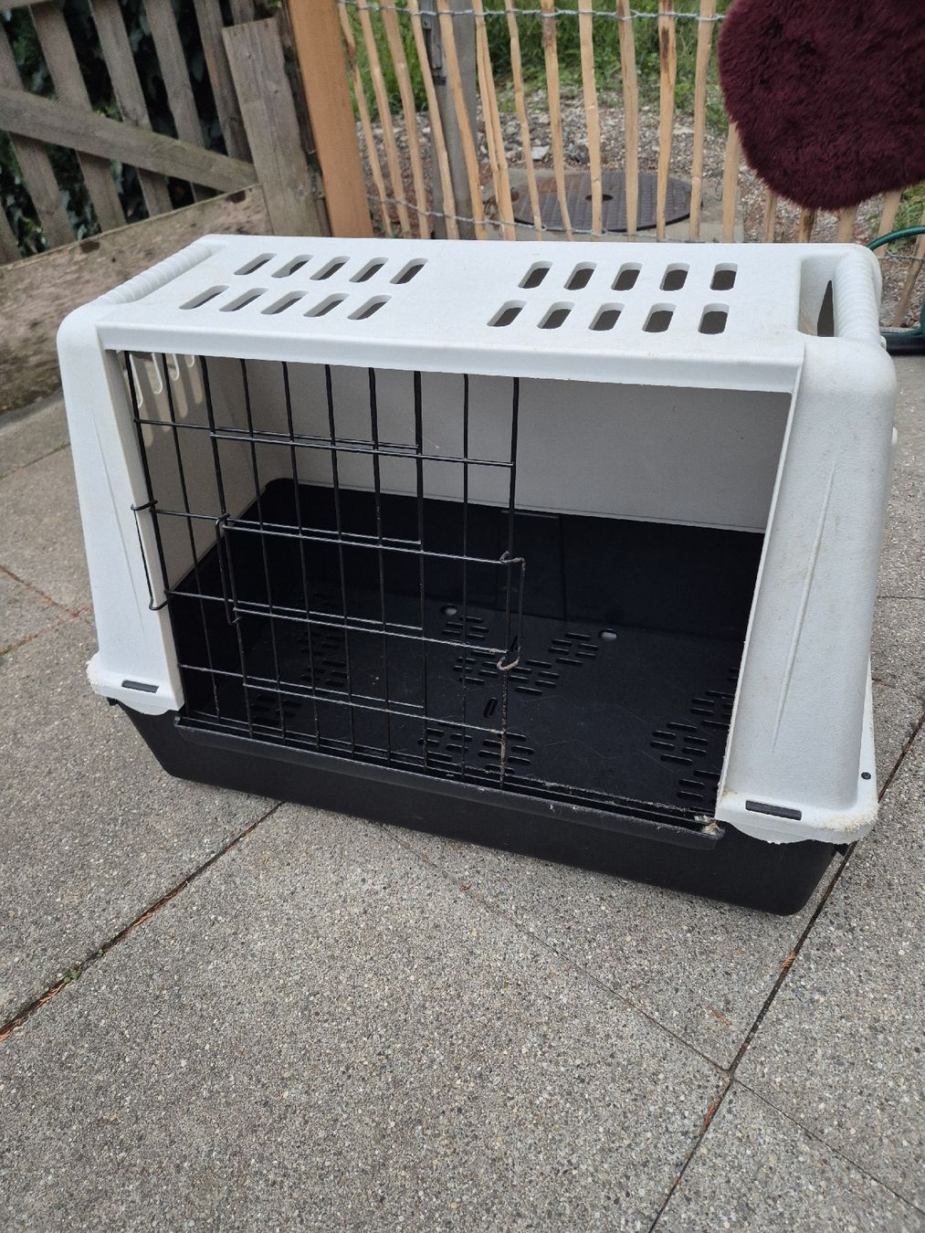 Cages, transport & sécurité: Hundebox – D'occasion à Schaffhausen par Painter62