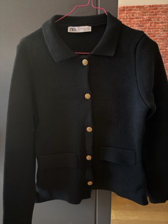 Cardigan Zara black with gold buttons size M used