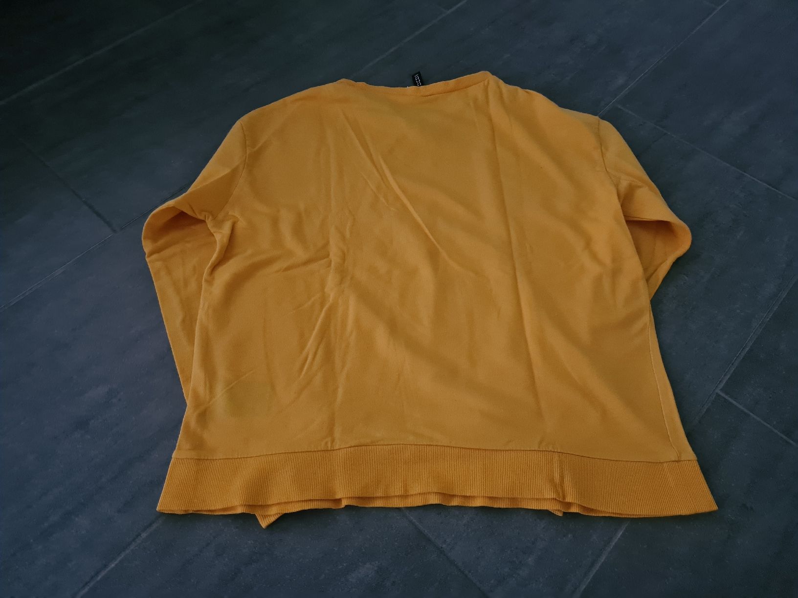 H&M T-shirt: H&M Divided Pulli gr.M – Usato da Mezzovico venduto da maemy 3