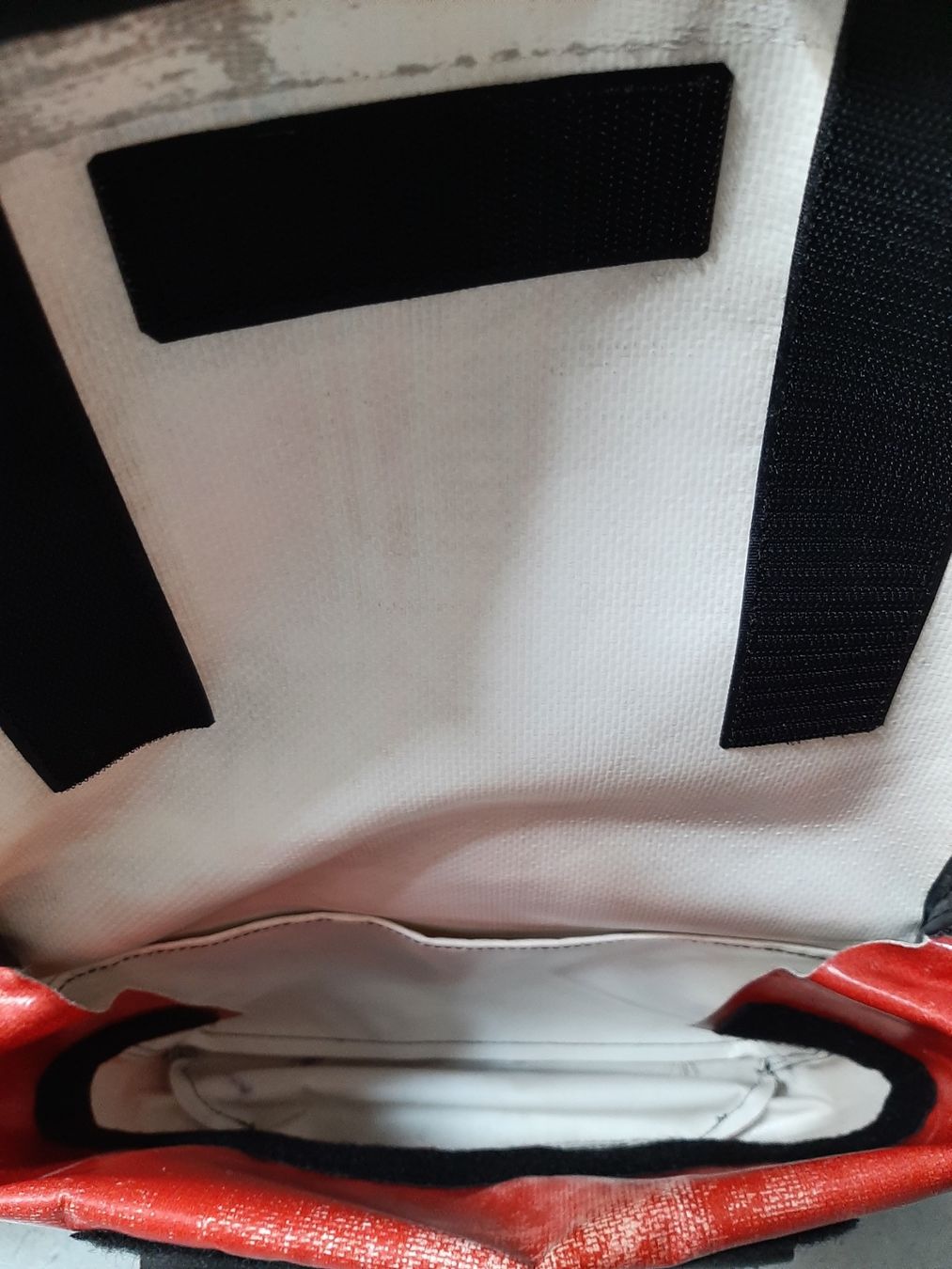 Freitag Sacs: Freitagtasche Lassie F11 – D'occasion à Winterthur par 1rainbow54 3