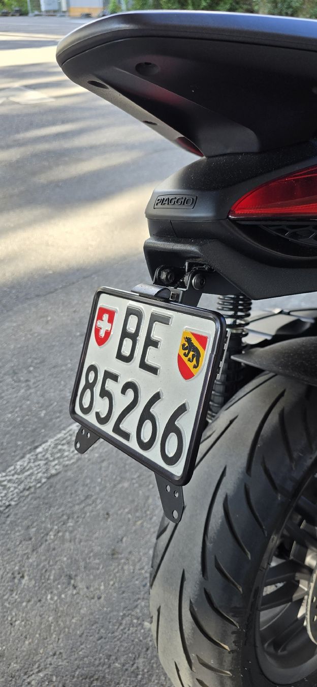Piaggio Scooter: Piaggio Beverly 400 HPE – Usato da Liebefeld venduto da DavideVespaPX 5