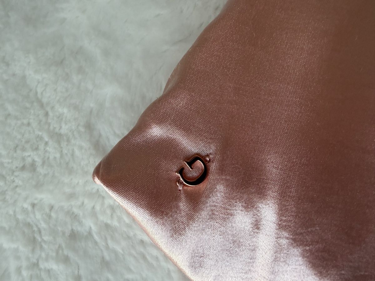 Guess Röcke: GUESS Samt Rock – Neu (gemäss Beschreibung) aus Horgen von Christina93Jolina 2