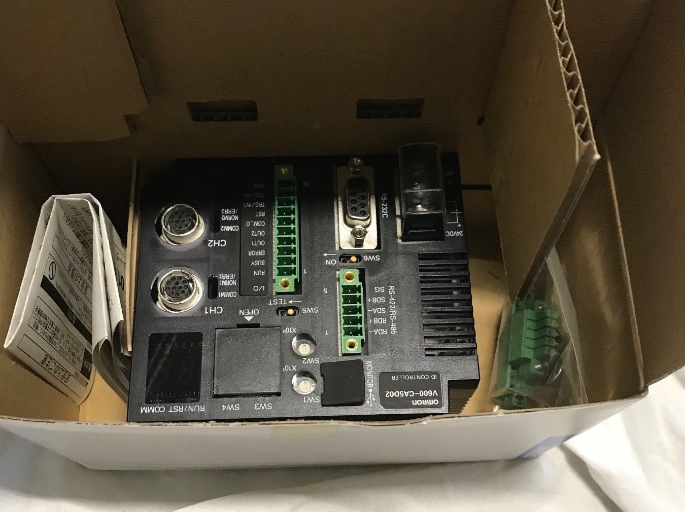 Sistema di controllo: Controller RFID V600-CA5D02 OMRON – Nuovo e nell'imballaggio originale da Subingen venduto da tfe_p7y9 2