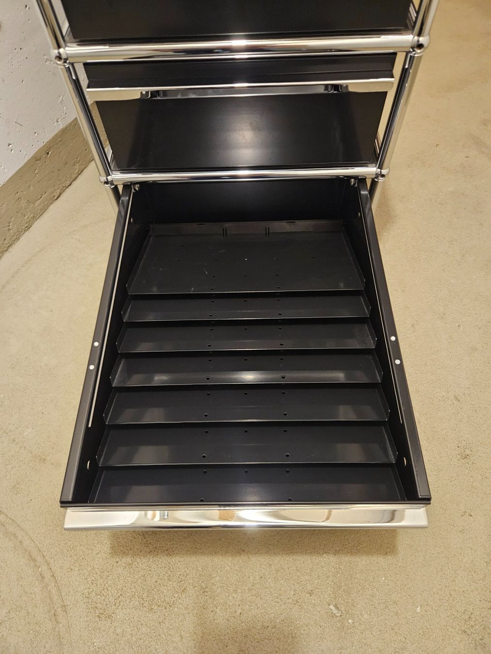 USM Eléments de bureau: USM Haller Rollcontainer – D'occasion à Eich par marcel-LU 3