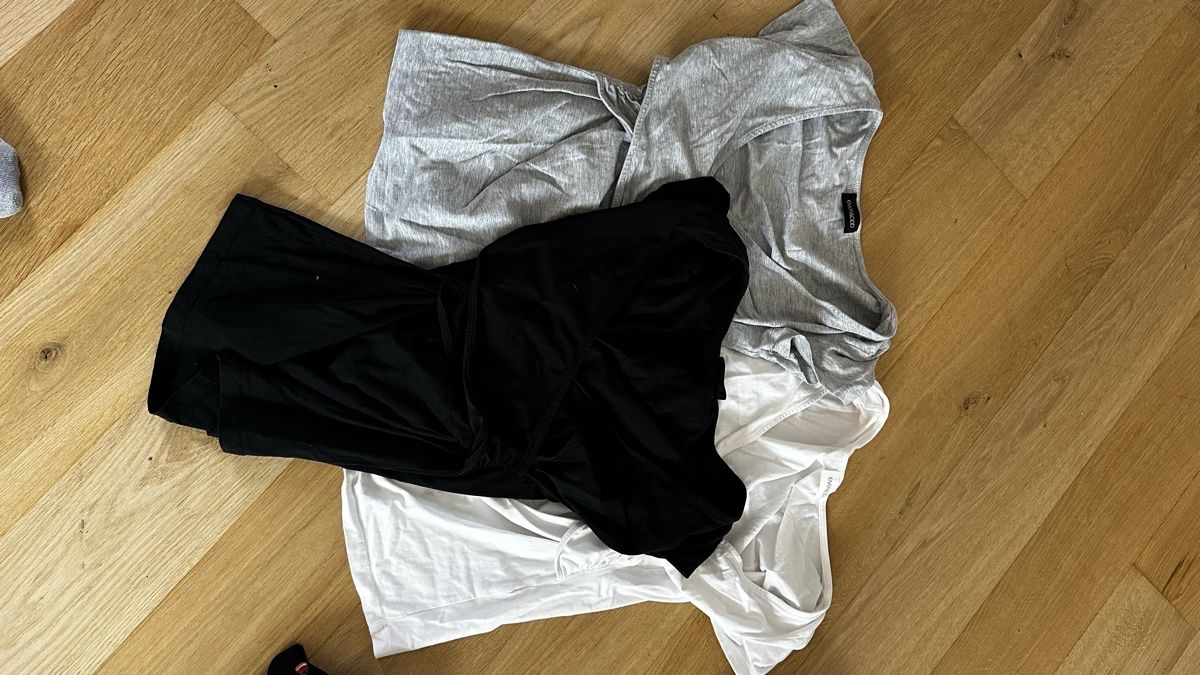 Lotti di vestiti: Tolle Stillkleidung – Usato da Oberglatt ZH venduto da jul_q86q 8