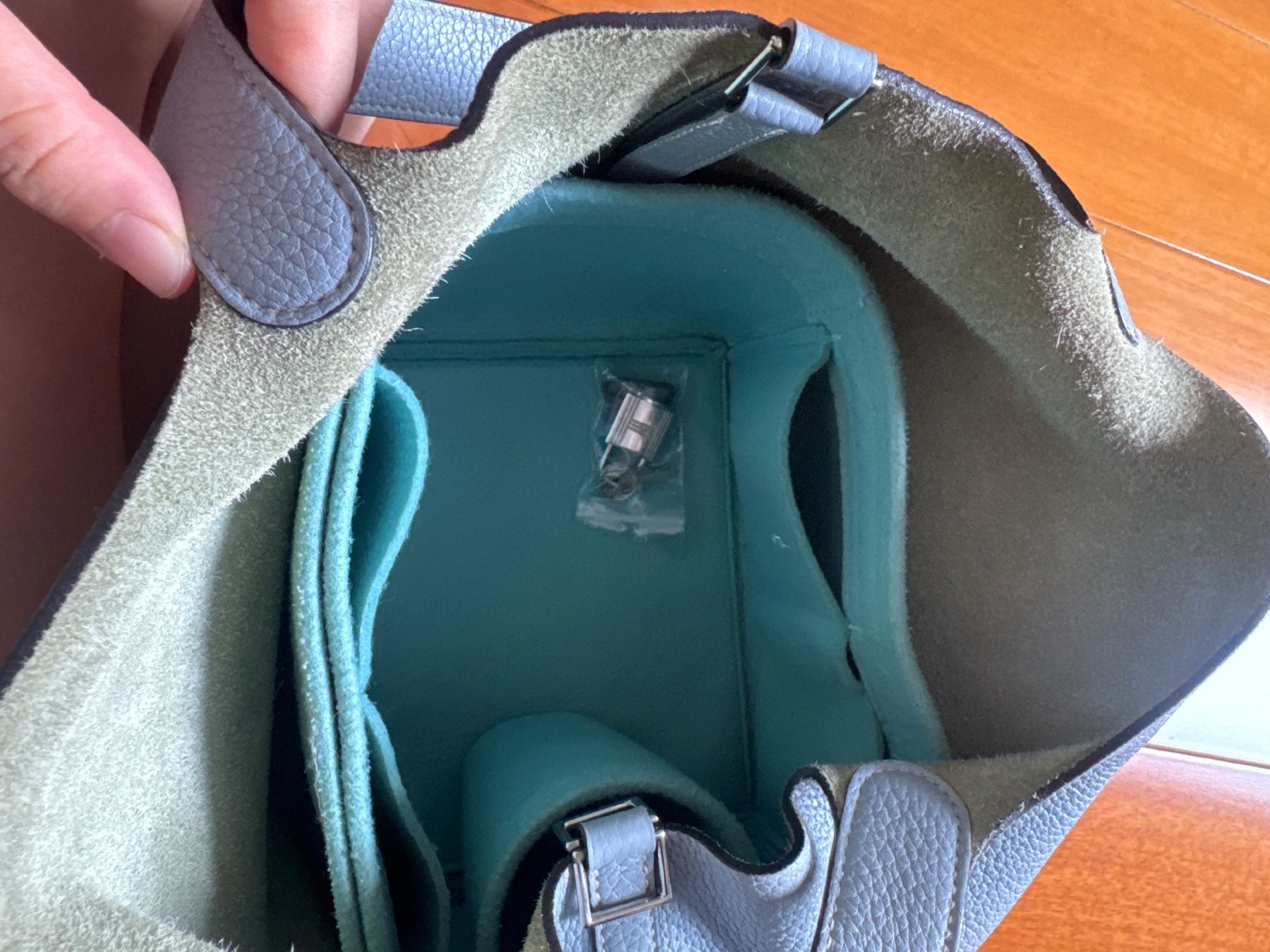 Taschen für Damen: Picotin 22 with lock and key – Gebraucht aus Davos Dorf von gin_8k9d 5