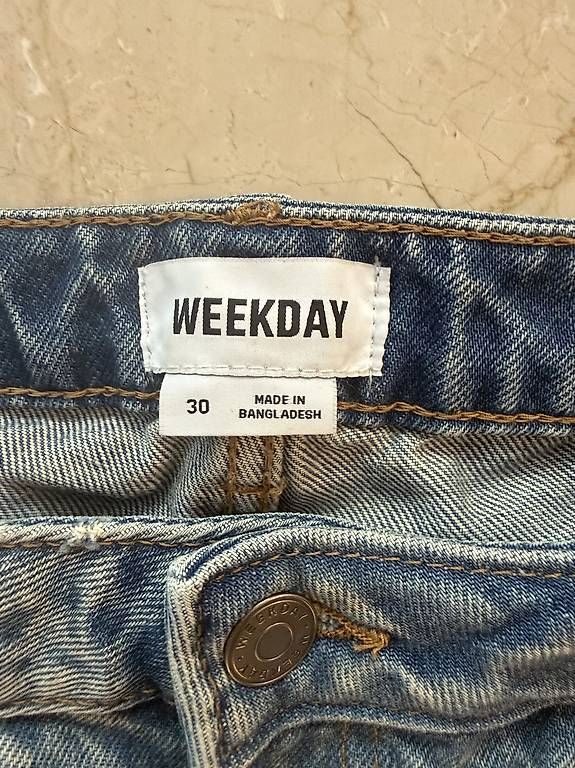 Jeans: jean taille 36/38 weekday  – Usato da Versoix venduto da emm_g7q9 1