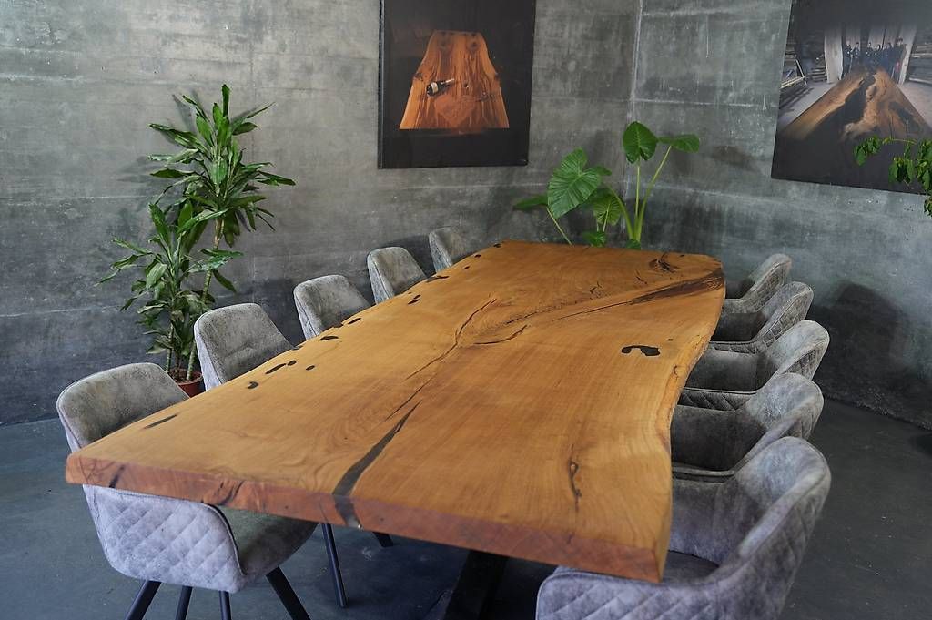 Tavoli: Wunderschöner Esstisch aus 1 Stück Eiche – Usato da Walchwil venduto da Swissdesign_Haag 3