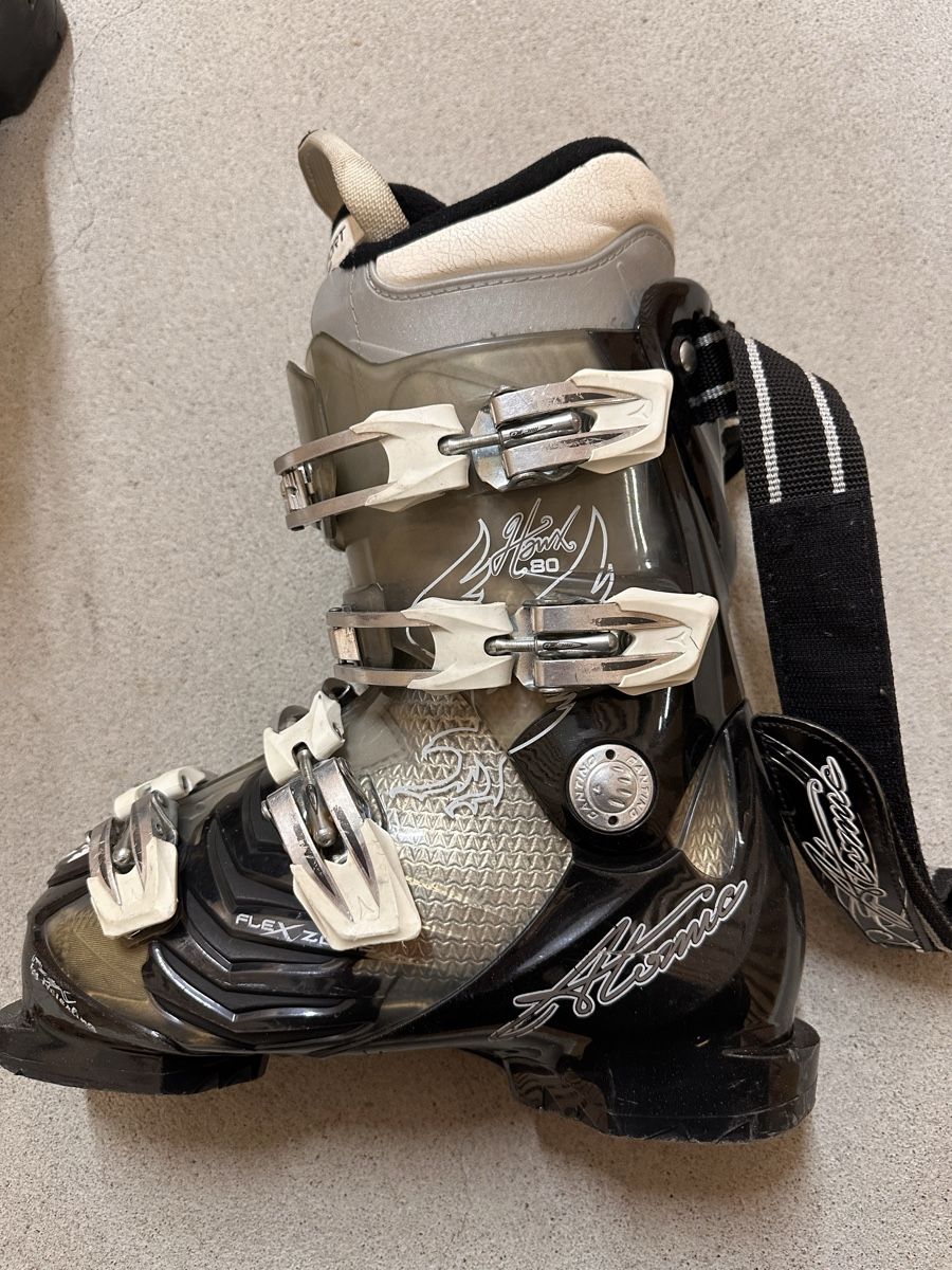 Atomic Scarpe da donna: Skischuhe 24.0/24.5 Atomic Hawx 80 – Usato da Zürich venduto da chemostat