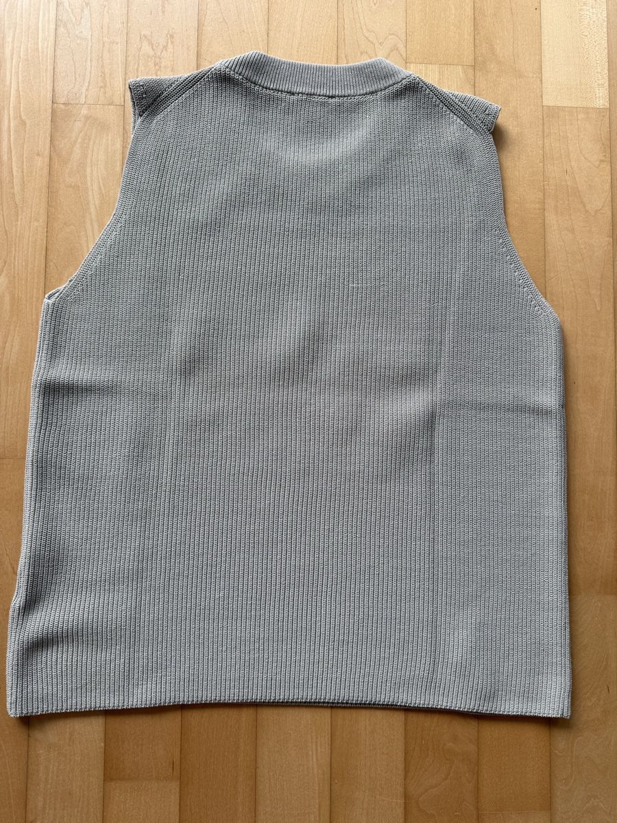 Cos Gilets: COS Gilet - Strickweste Damen Gr. S – D'occasion à Uster par Schangnau87