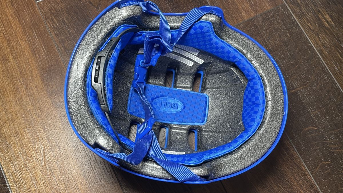 Bell Caschi: Neu! Blauer Velohelm Grösse M – Nuovo (secondo la descrizione) da Alpnachstad venduto da pie_5lml 3