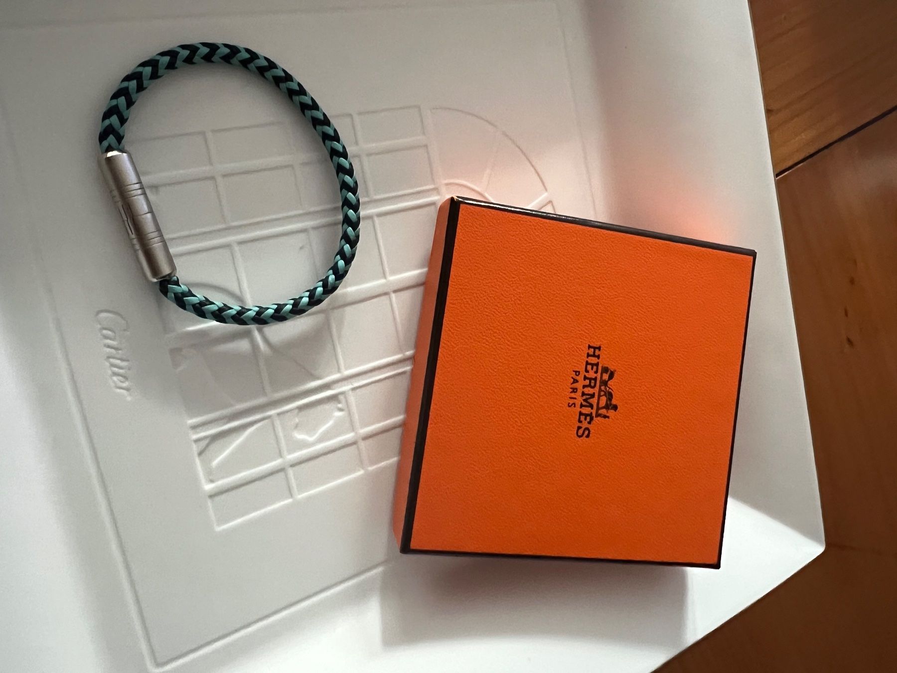 Hermès Bracelets: Bracelet Hermes cuir tressé – Neuf (Voir description) à Portalban par gumydep 3