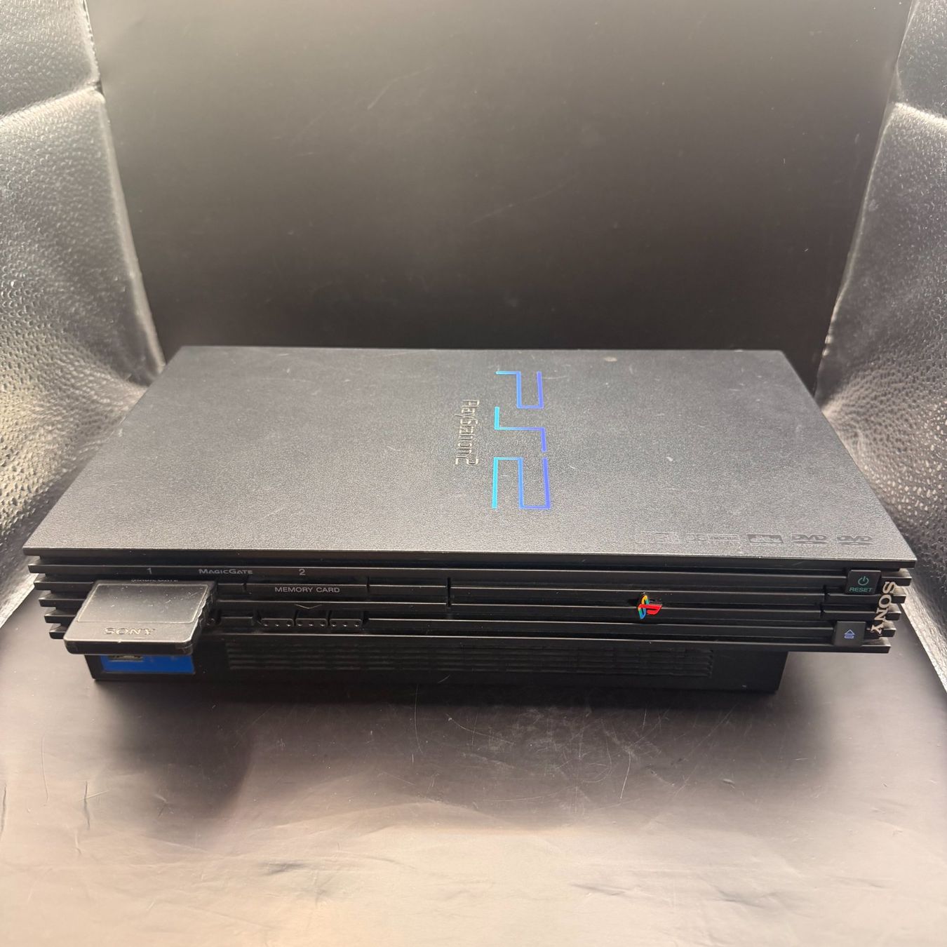 Sony Console: Sony PlayStation 2 Fat Konsole schwarz – Usato da Düdingen venduto da Nerdworld 3