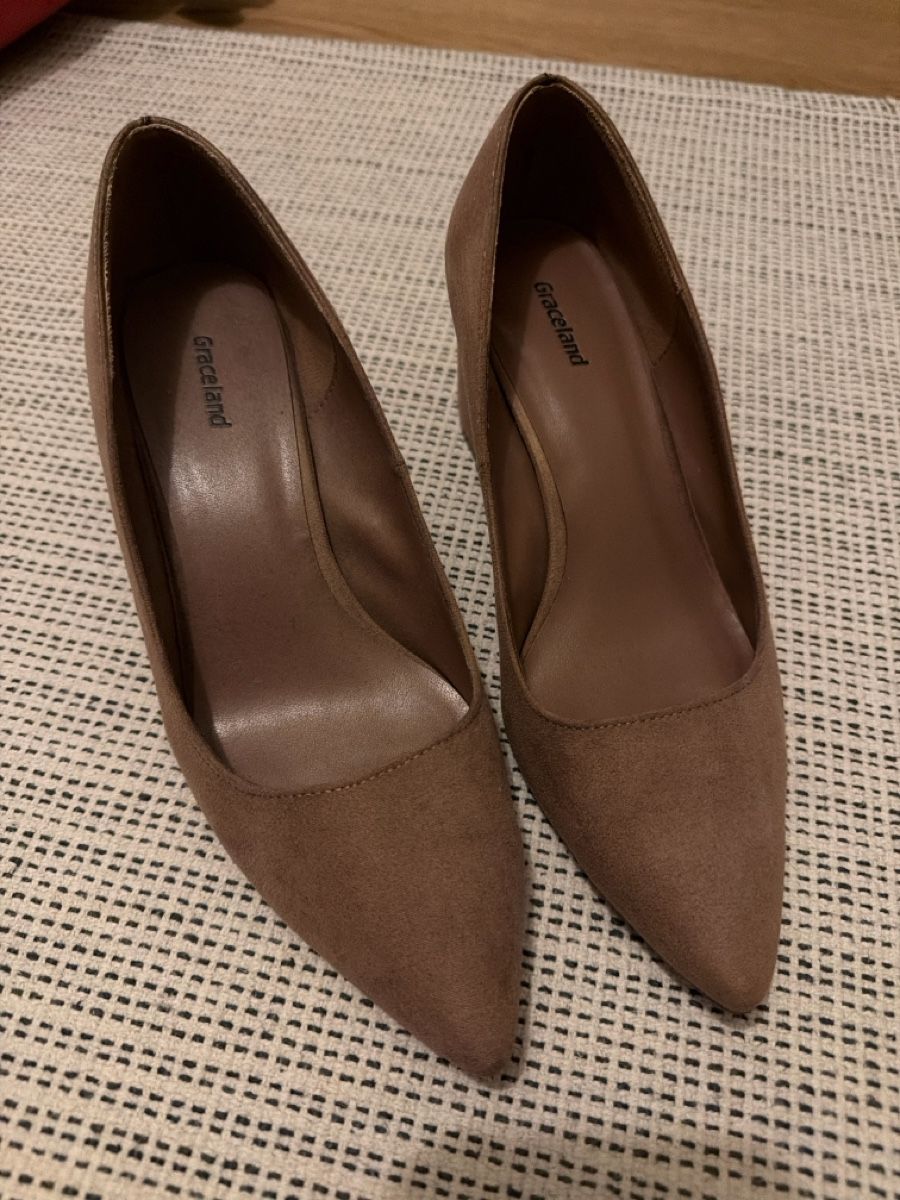 Graceland Scarpe da donna: Braune Pumps in Gr. 38 – Usato da Eschen venduto da 14Jessica14