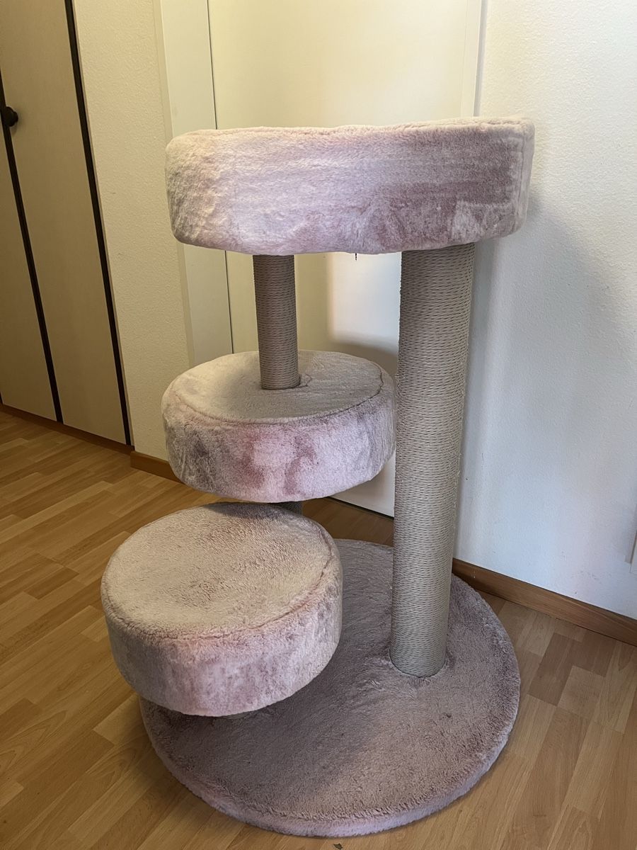 Tiragraffi: Katzenbaum Rosa Petrebel – Usato da Zürich venduto da Coala365 1