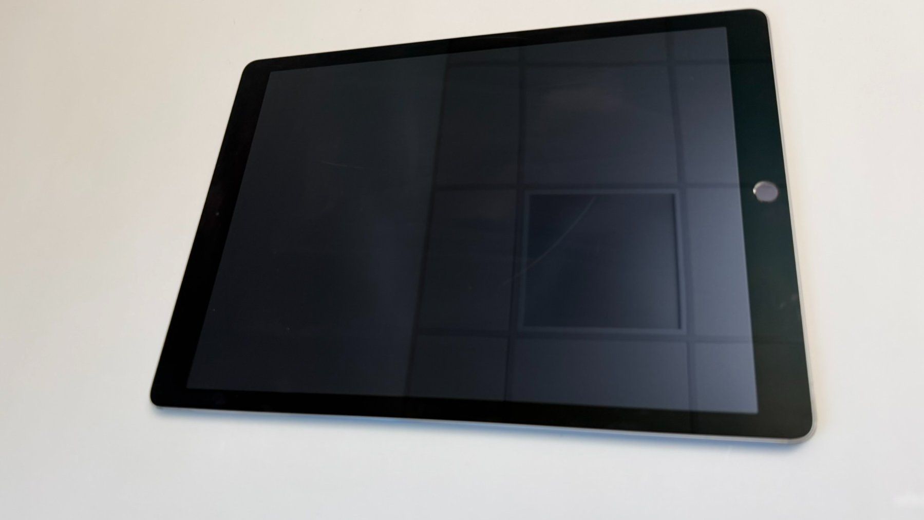 Apple Tablet PC: iPad Pro 12.9 Zoll – Usato da Oberkirch LU venduto da bikemonkey 2