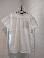T-Shirt in Weiss mit silbrigem Motivprint