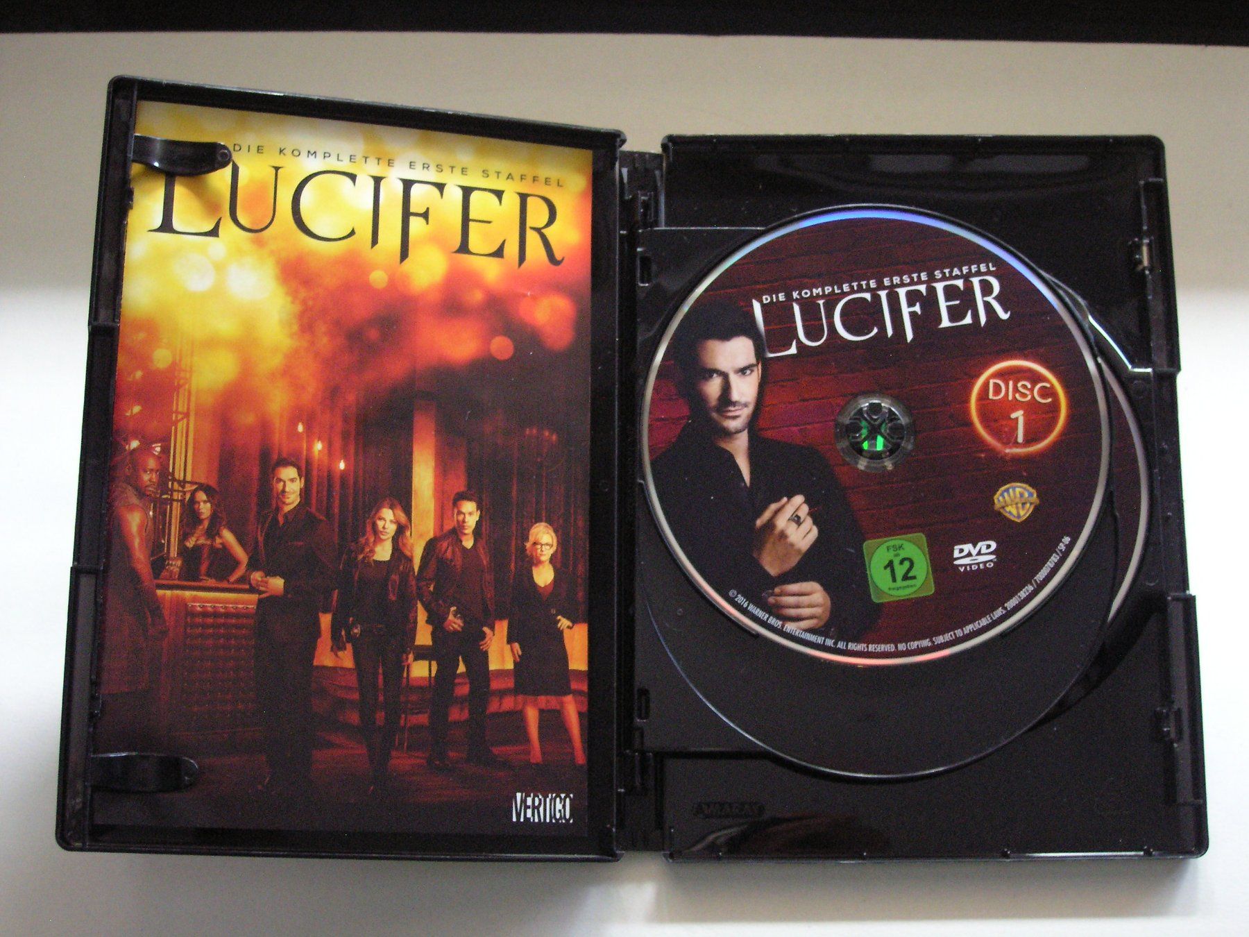 Alle DVDs: Lucifer - Staffel 1 3 DVDs – Gebraucht aus Zuzwil SG von vette13 3