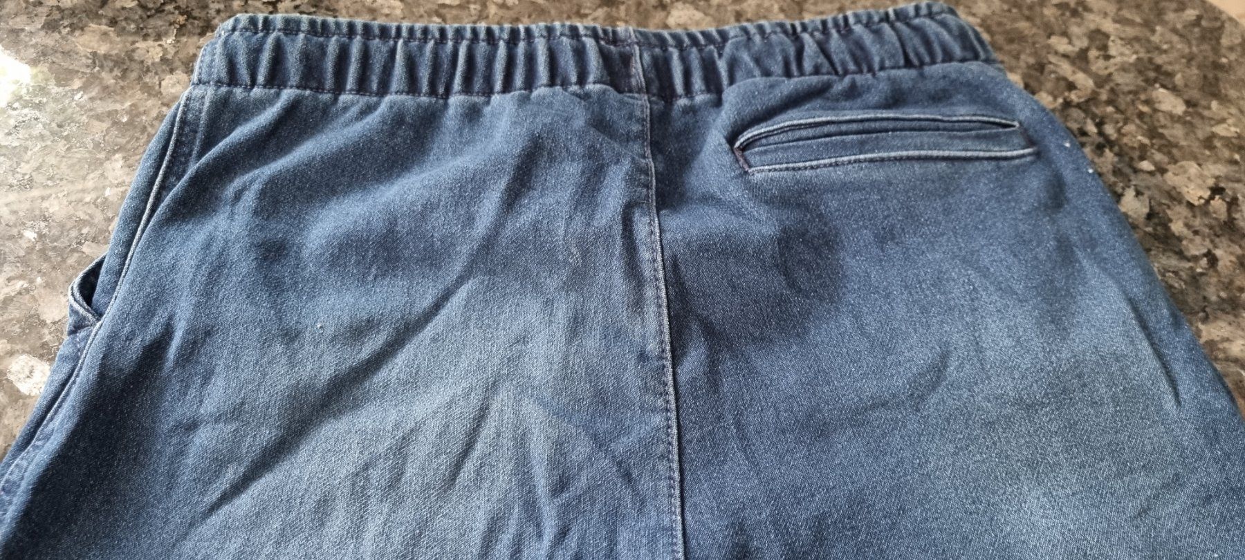 Pantalons: Jeans Hose blau elastischer Bund – Neuf (Voir description) à egliswil par Maggy6 2