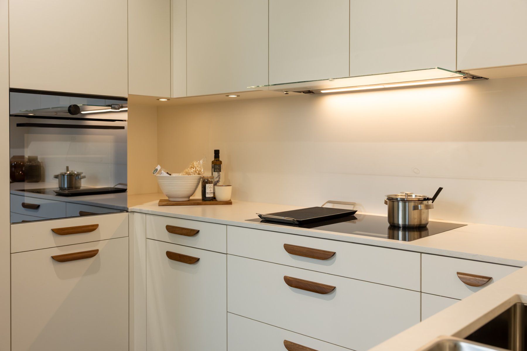 Cucine complete: Ausstellungsküche Veriset – Usato da Pratteln venduto da Veriset_NORD 6