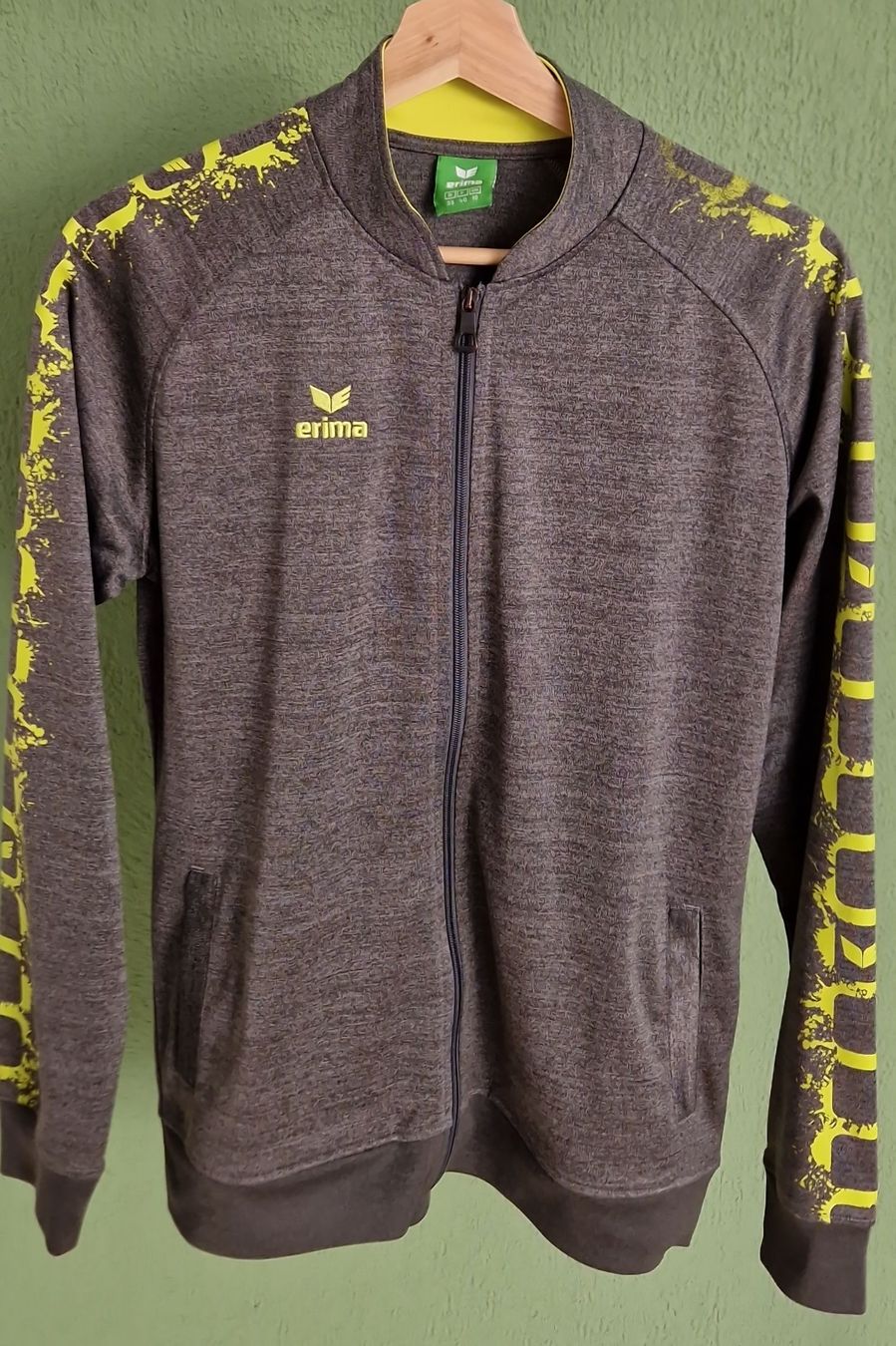 Erima Jacken: Erima Trainingsjacke, Grösse 38 – Gebraucht aus Rothenburg von la_veria