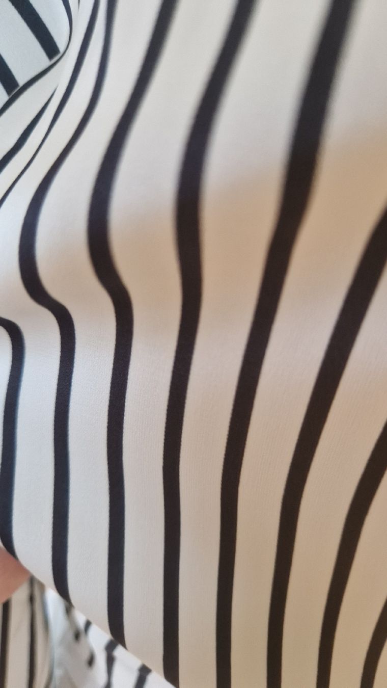 H&M Top: Stylish Striped Blouse, H&M Size 38 – Usato da Klingnau venduto da fairy.princess 2