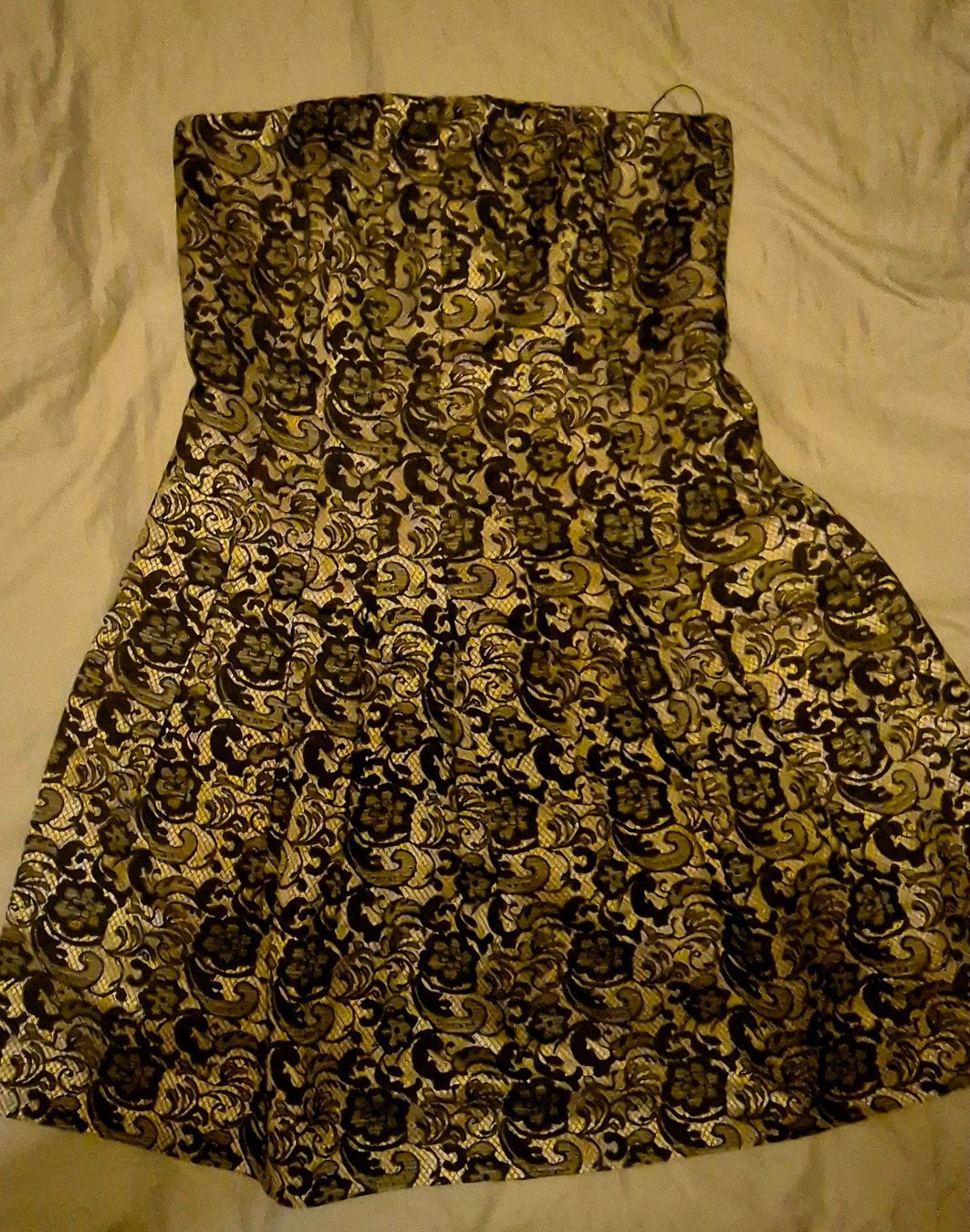 Esprit Vestiti: Robe bustier Esprit argent et noire, taille 40 – Usato da Basel venduto da myr_m6b7 3