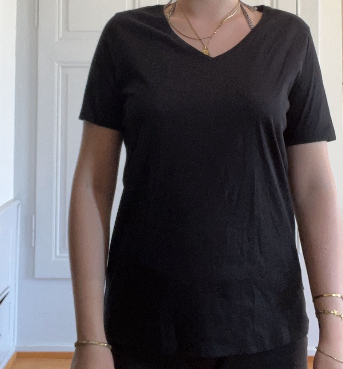 Calida T-Shirts: Schwarzes T-Shirt, V neck – Gebraucht aus Bern von sosophie