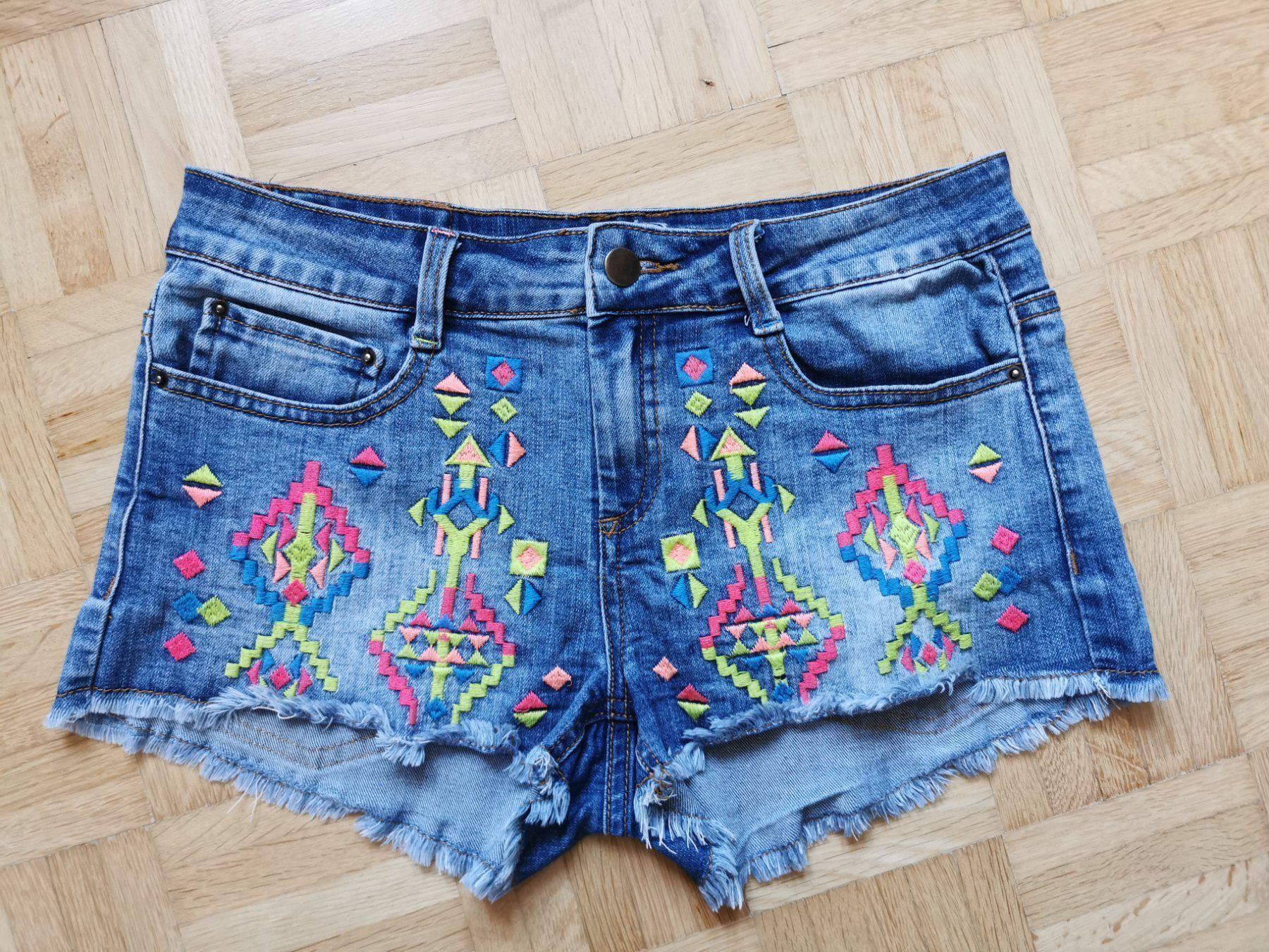 Jeans: Hotpants Even&Odd Gr. S – Usato da Stäfa venduto da flamingo_17