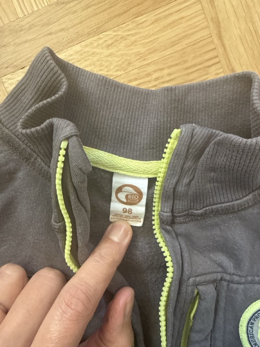 Sonstige Jungenkleidung: Jaquette 3ans – Gebraucht aus Les Avanchets von GG_ 2