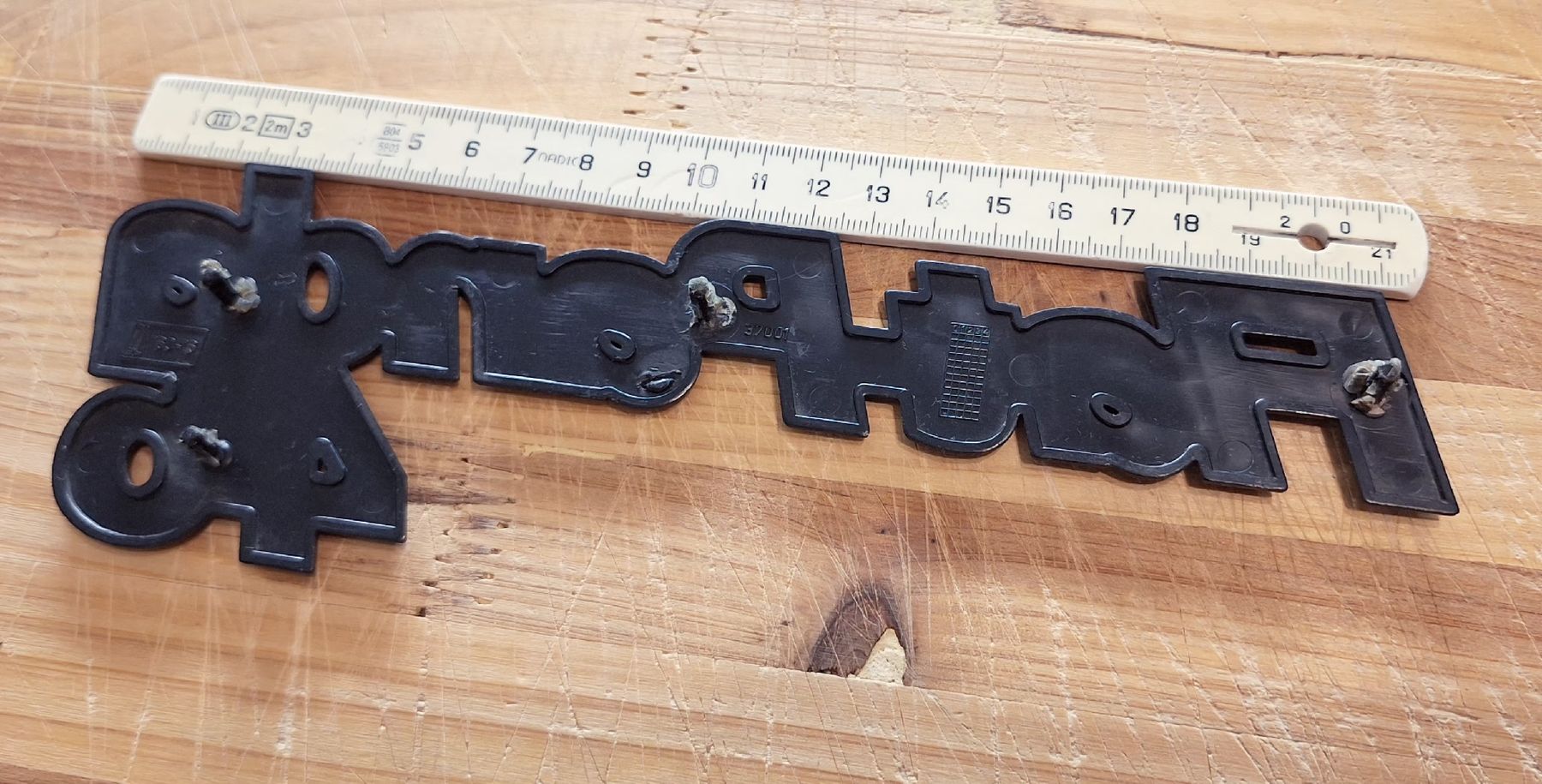 Fiat Tutti pezzi di ricambio auto: Fiat Panda 45 (Typ 141) Emblem – Usato da Triesen venduto da BLACKSHEEP75 3