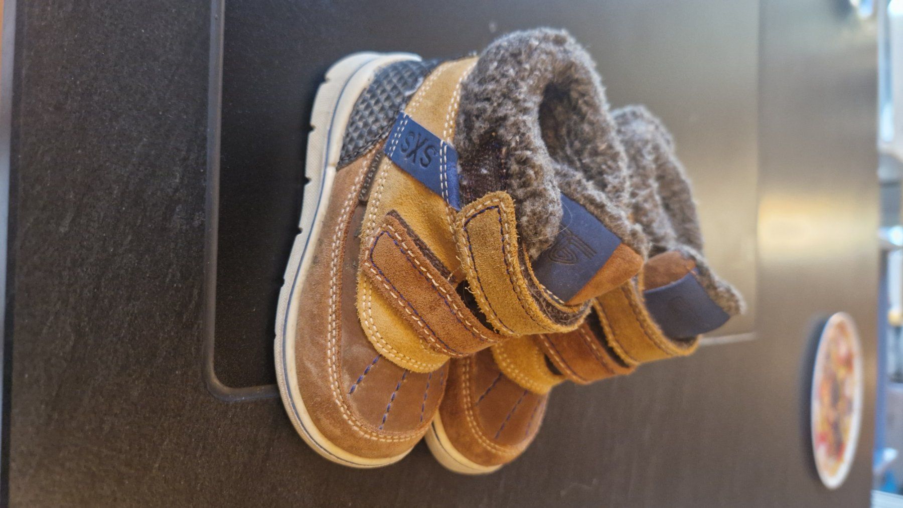 Chaussures garçon: Kinderschuhe 22 – D'occasion à Linthal par nat_gp2j