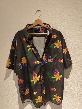 Blumen-Hemd