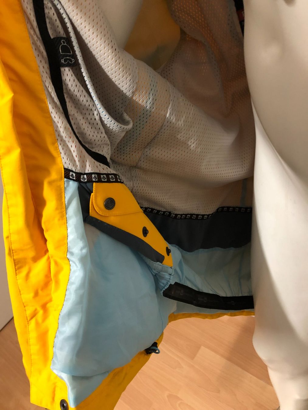 Giacche: veste ski Revolution – Usato da Lausanne venduto da La_Grocante 3