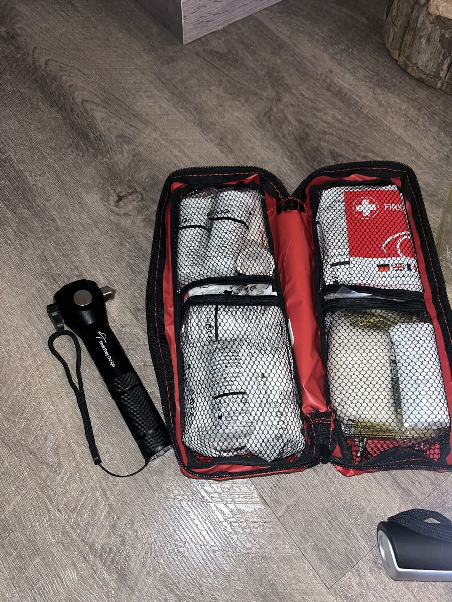 Kit di pronto soccorso: First aid kit auto – Nuovo e nell'imballaggio originale da Davesco-Soragno venduto da Marti3011 7