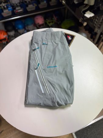 Patagonia Untracked Pants in Gr. M, Neu