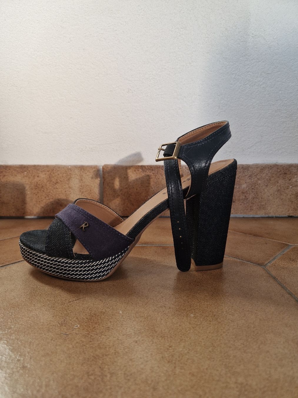 Scarpe da donna: Sandales à talon, taille 40 – Nuovo (secondo la descrizione) da Les Vérines venduto da Doubulle
