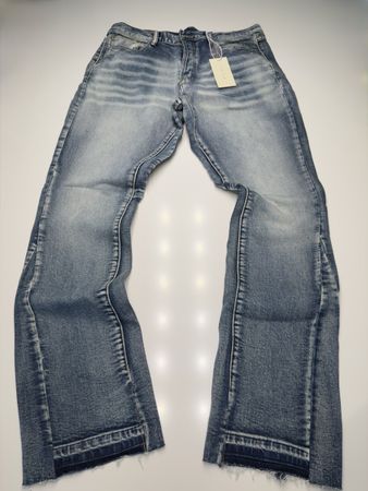 Mnml flared jeans