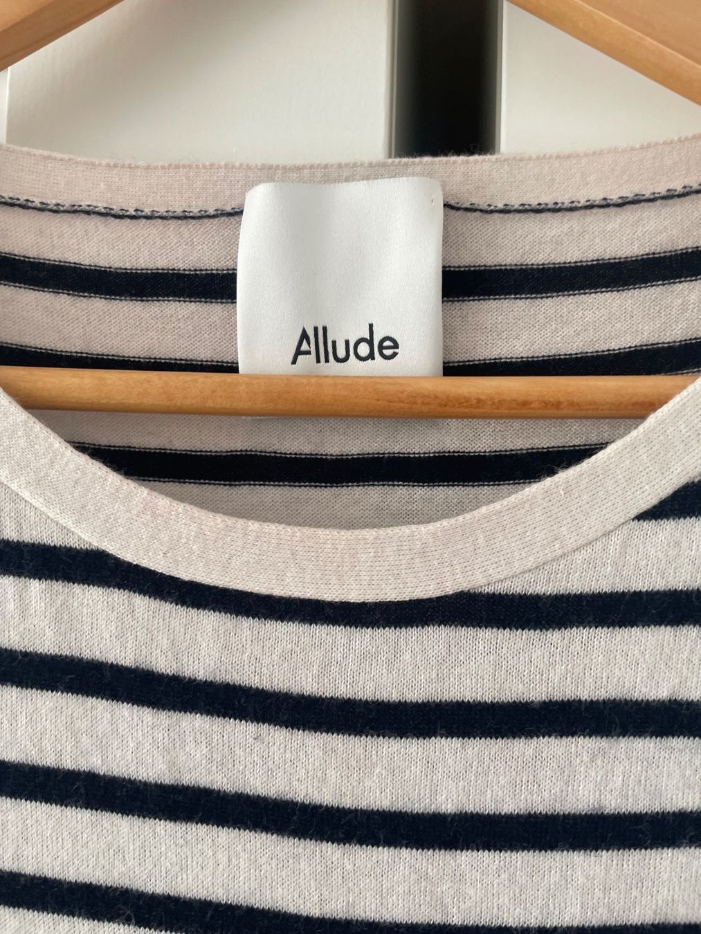 Allude Vestiti: Allude Kaschmir Kleid – Usato da Buchs SG venduto da VintageHomeCH 1