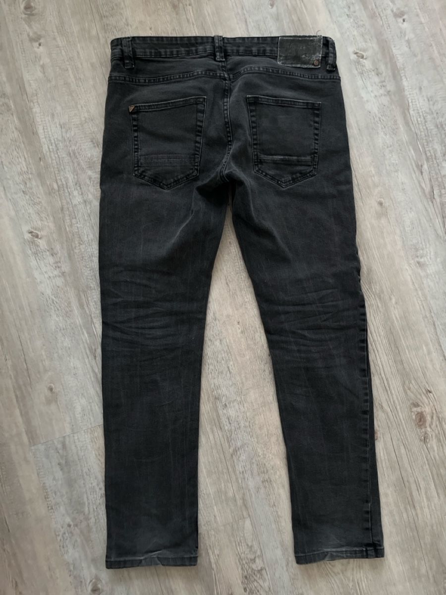 Jeans: Schwarze Jeans, Grösse 33/32 – Usato da Muhen venduto da cor_6fyh 2