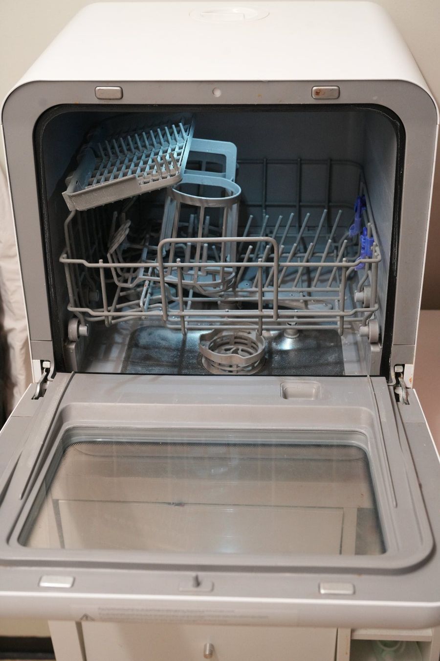 Medion Geschirrspüler: Medion Table dishwasher MD 37217 – Gebraucht aus Neuchâtel von yan_lq56 1