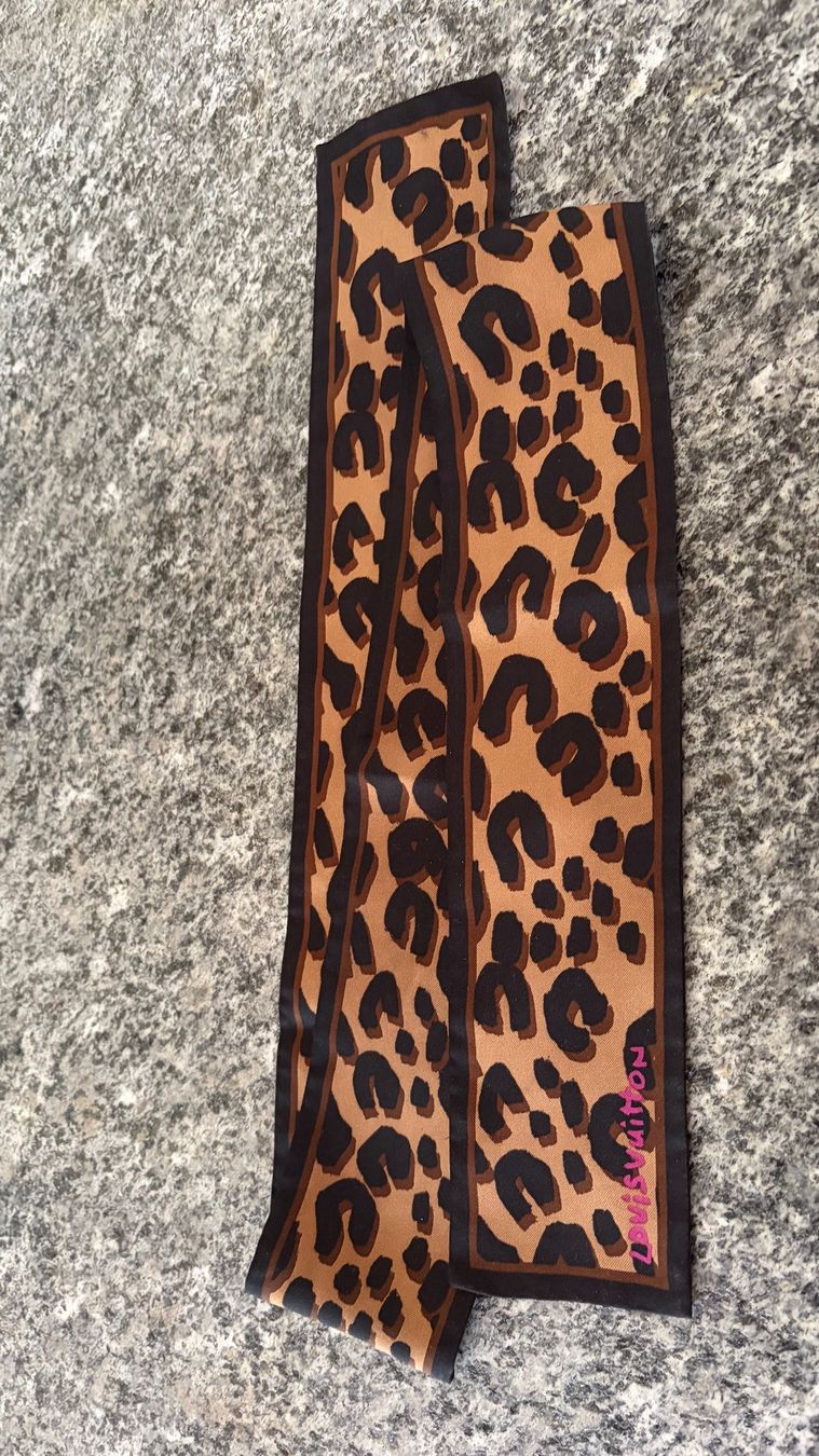 Louis Vuitton Foulard & Sciarpe: Bandeau Louis Vuitton – Usato da Roche VD venduto da ann_s5tc
