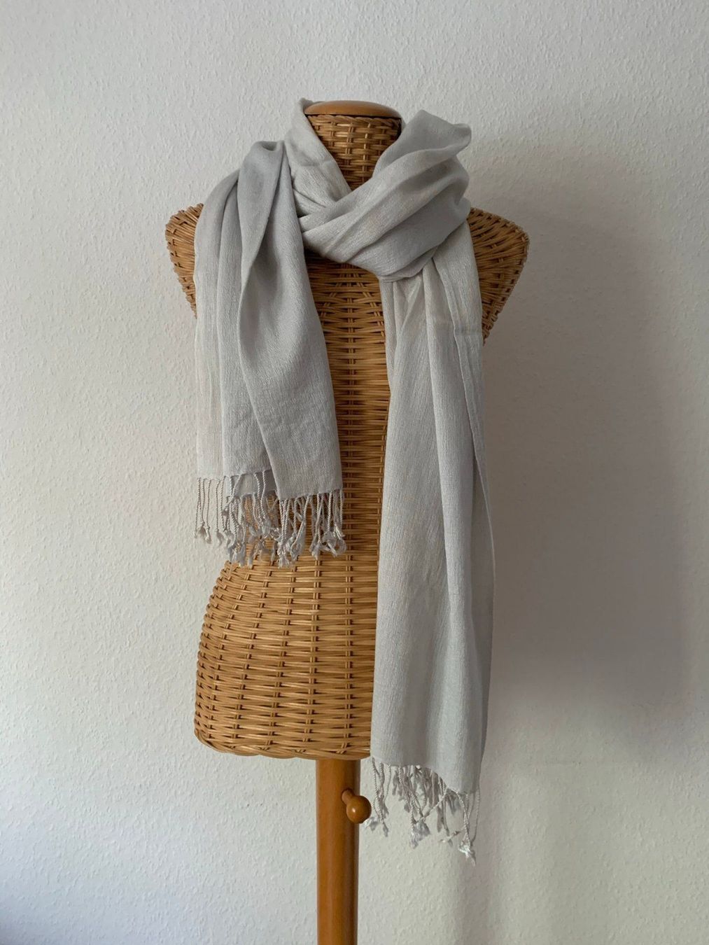 Foulards, Tücher & Schals: Schal Foulard grau-hellblau – Gebraucht aus Zürich von Diazaio