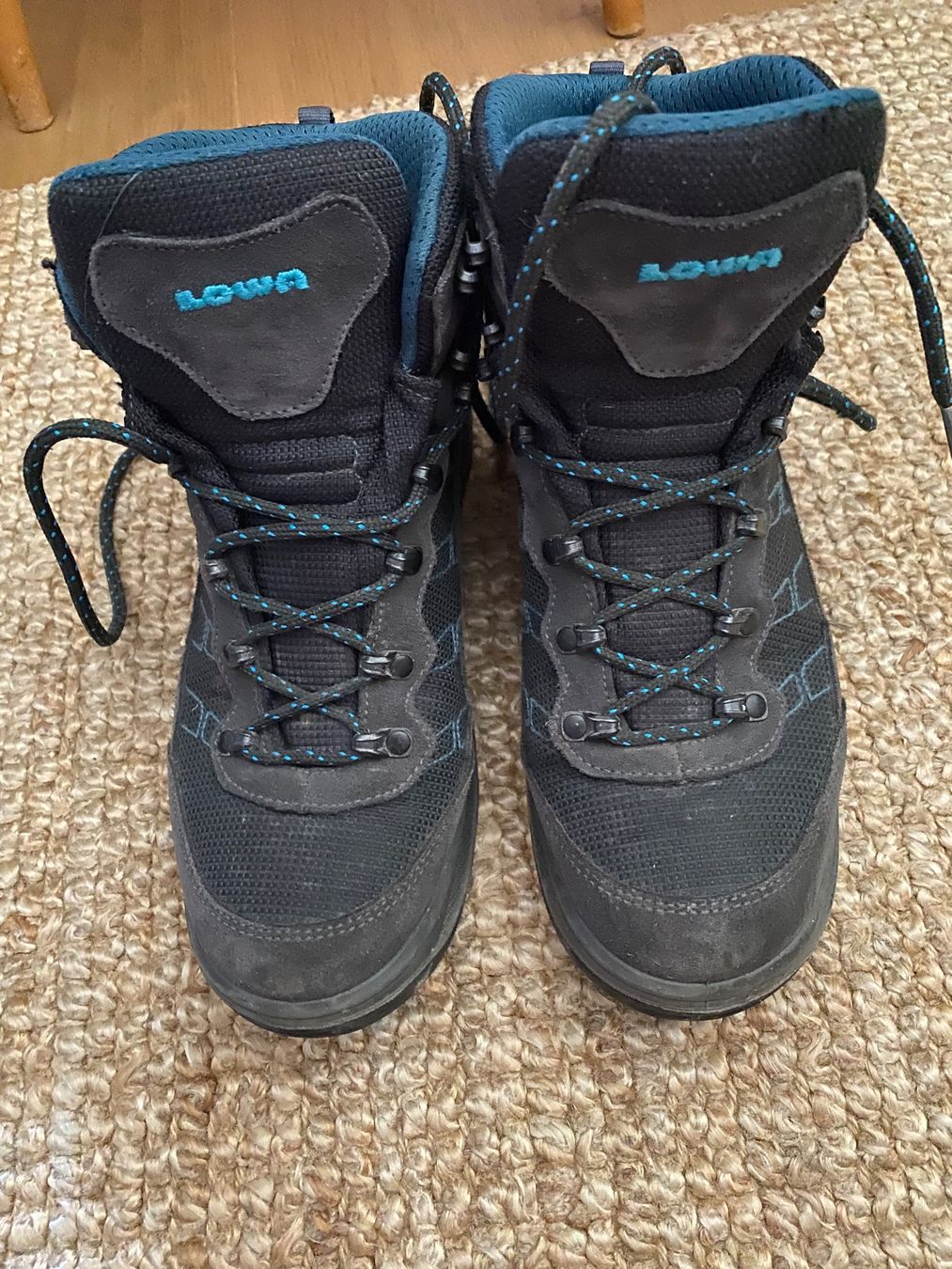 Lowa Damenschuhe: Chaussure de marche Lowa 40 – Gebraucht aus St-Blaise von zelie_3