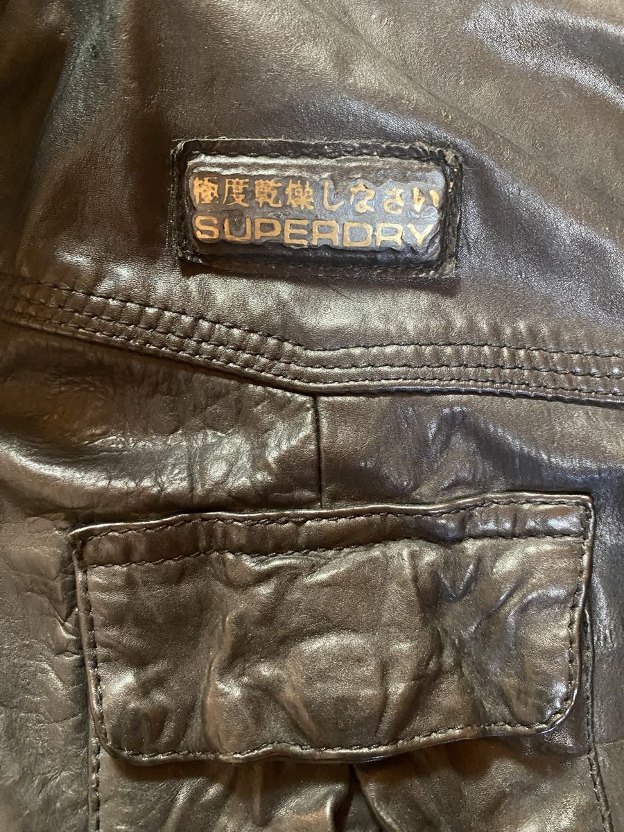 Superdry Giacche: Superdry Veste en cuir – Usato da Biel/Bienne venduto da val_m5my 2